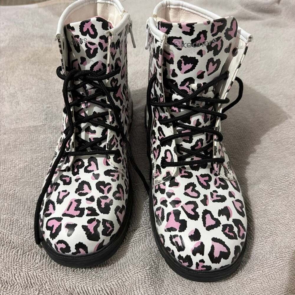 Skechers Gravlen Ankle Boots Size 3 White Pink Leopard Heart Print